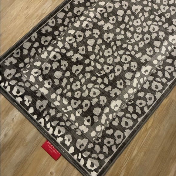 Animal print accent rugs set - Picture 4 of 9